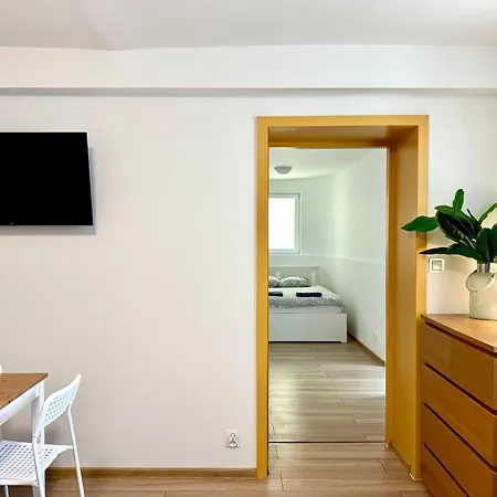 Mieszkanie Minuta Do Plazy Apartment